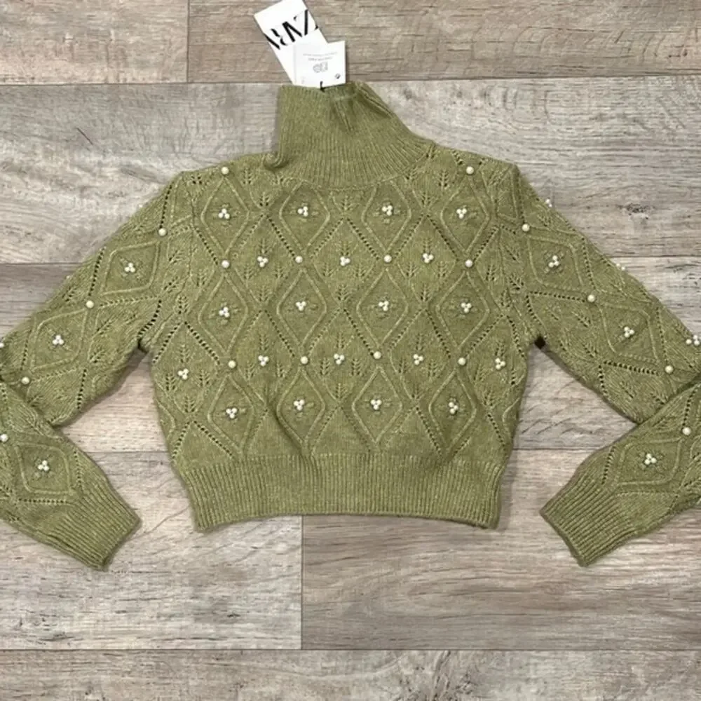 ZARA BLOGGER FAVE!!! Wool Cropped Turtleneck Sweater NWT - Picture 15 of 16